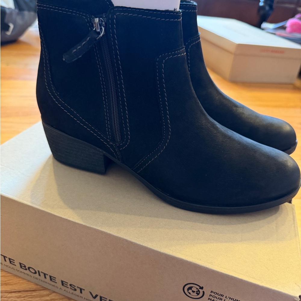 Clarks Black Nubuck Ankle Booties Charlten Avenue Women's 9 M
